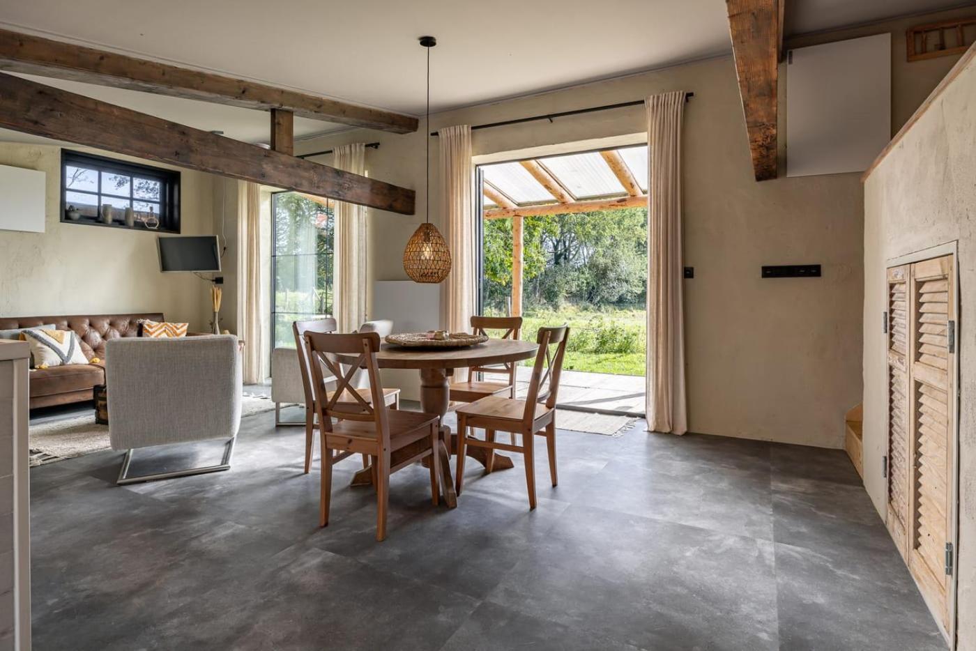 Hello Zeeland - The Barn Vakantiehuis Cadzand