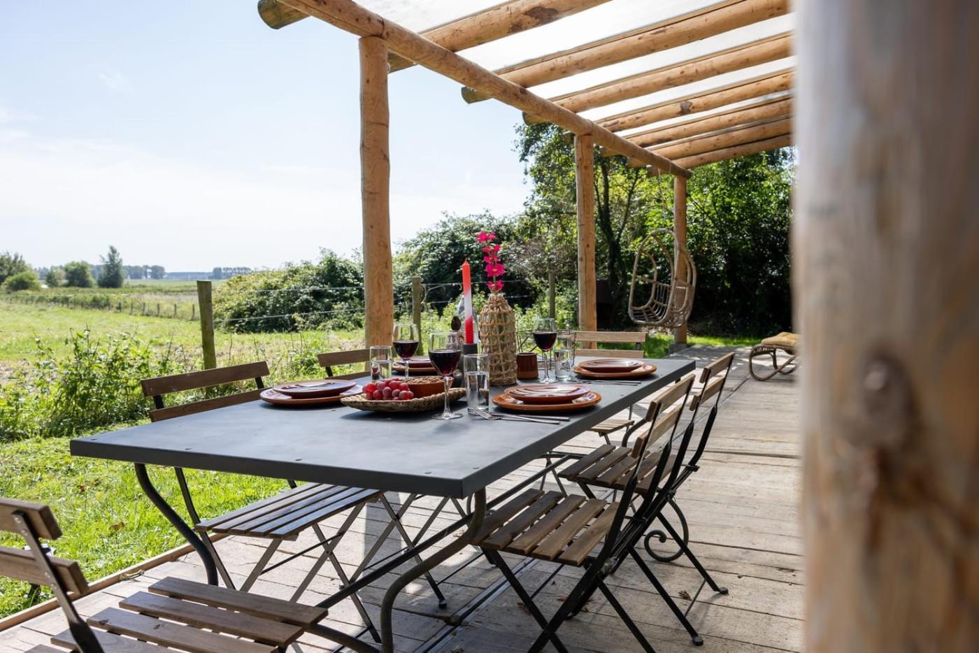 Hello Zeeland - The Barn Vakantiehuis