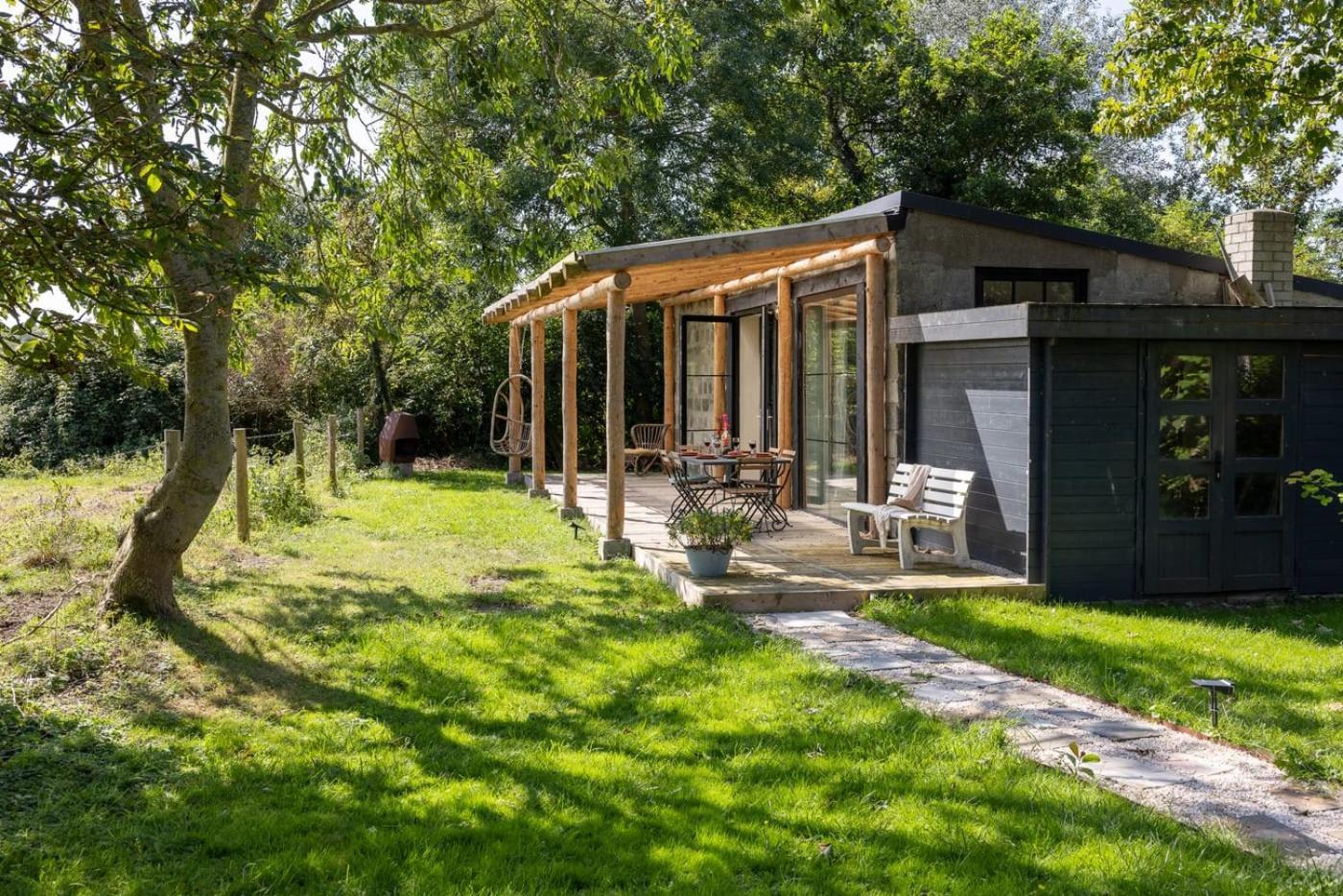 Hello Zeeland - The Barn Vakantiehuis Cadzand